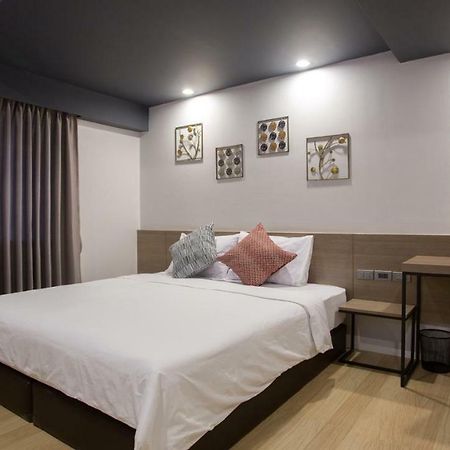 Toptel Thaphra - ท็อปเทล ท่าพระ Bangkok Exteriör bild